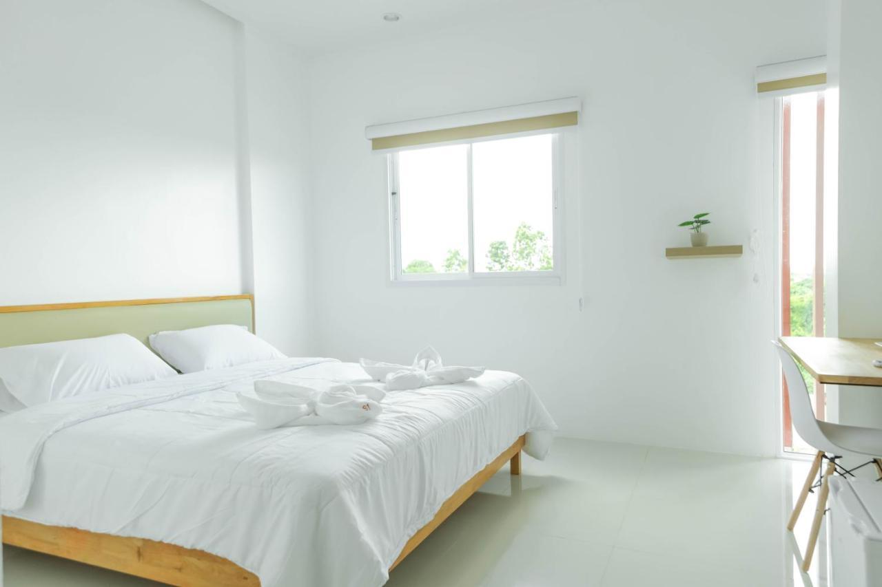 S1 Trang Hotel Extérieur photo