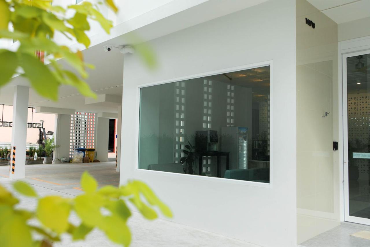 S1 Trang Hotel Extérieur photo