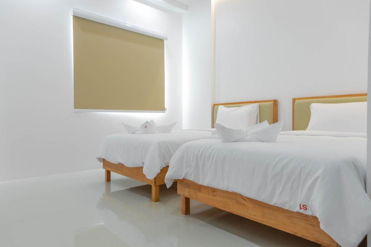 S1 Trang Hotel Extérieur photo